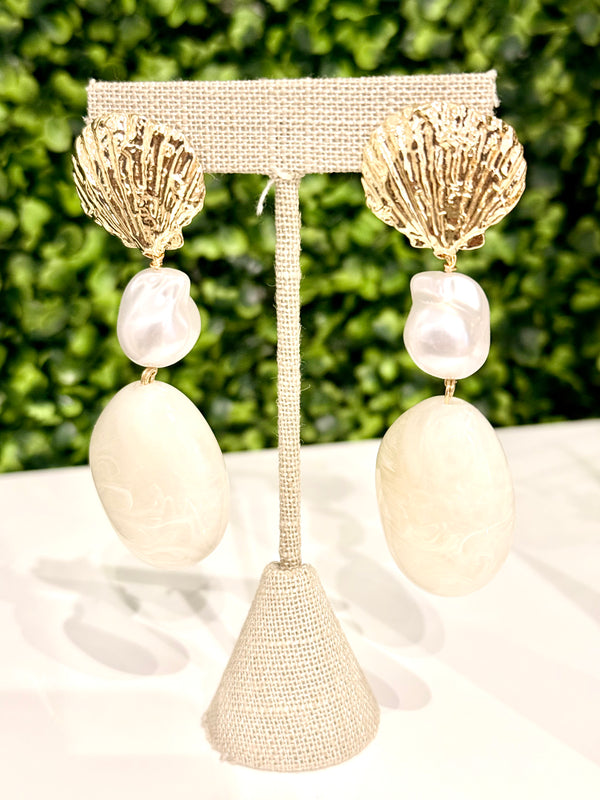 Pearl Shell Dangled Earrings