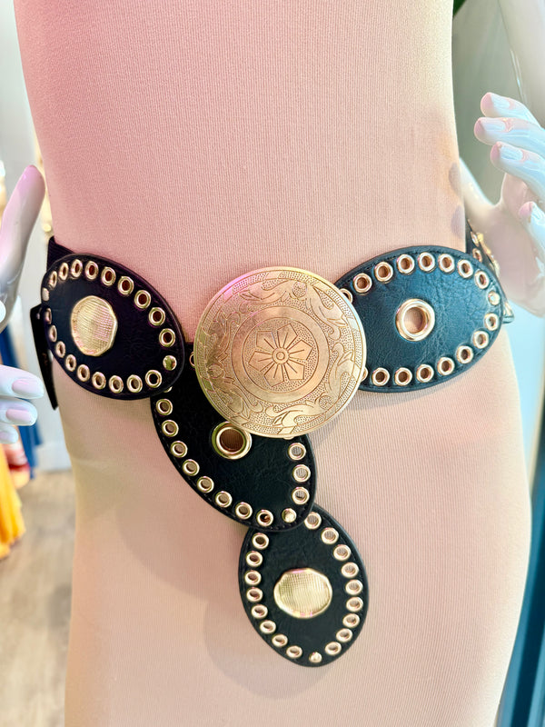 Bold Metal Buckle Belt