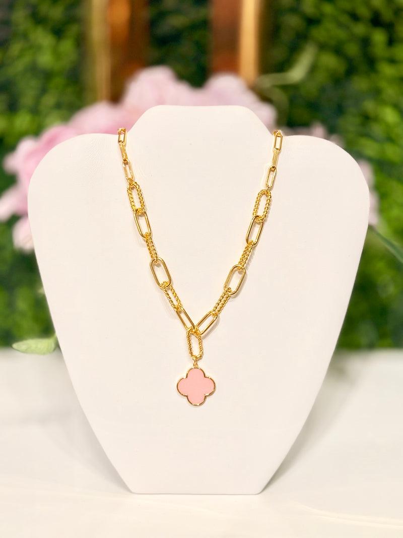 Ely Clover Necklace