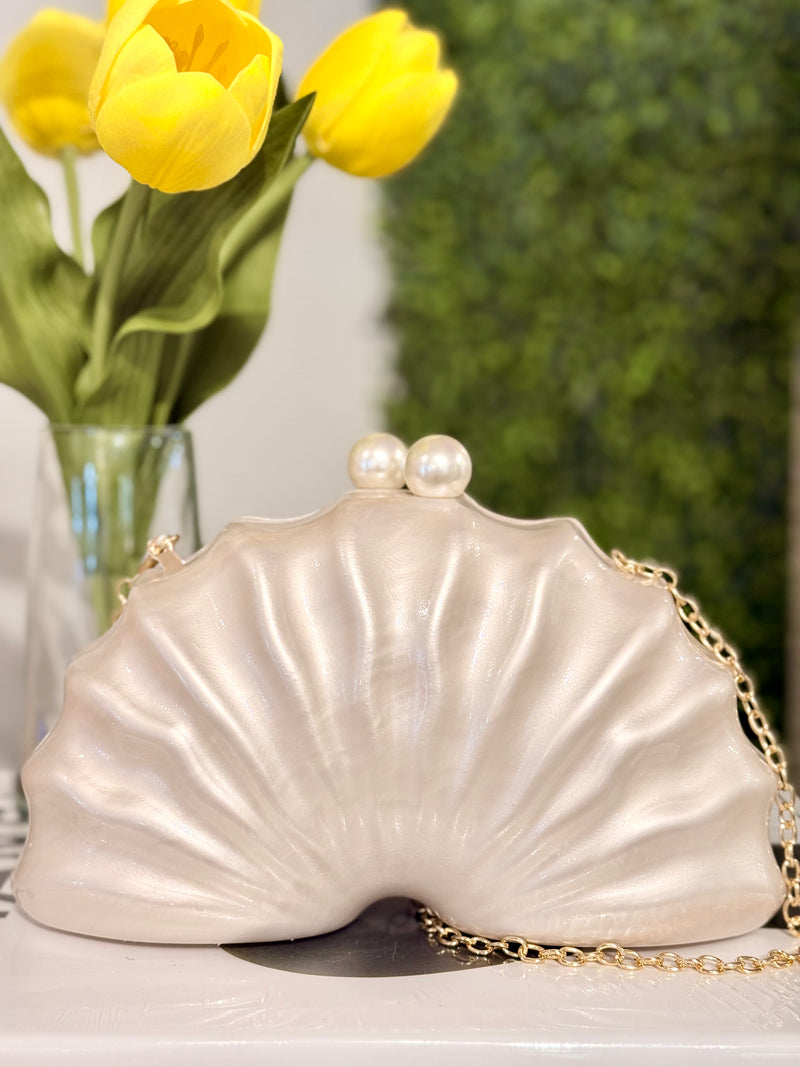 Pearl Shell Clutch