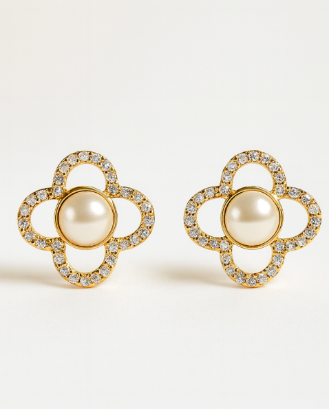 Bloom Pearl Four-Leaf Clover Earrings